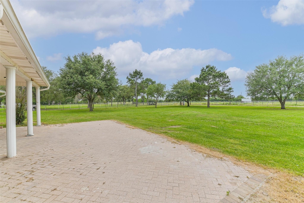 15320 Mound Road - Photo 4
