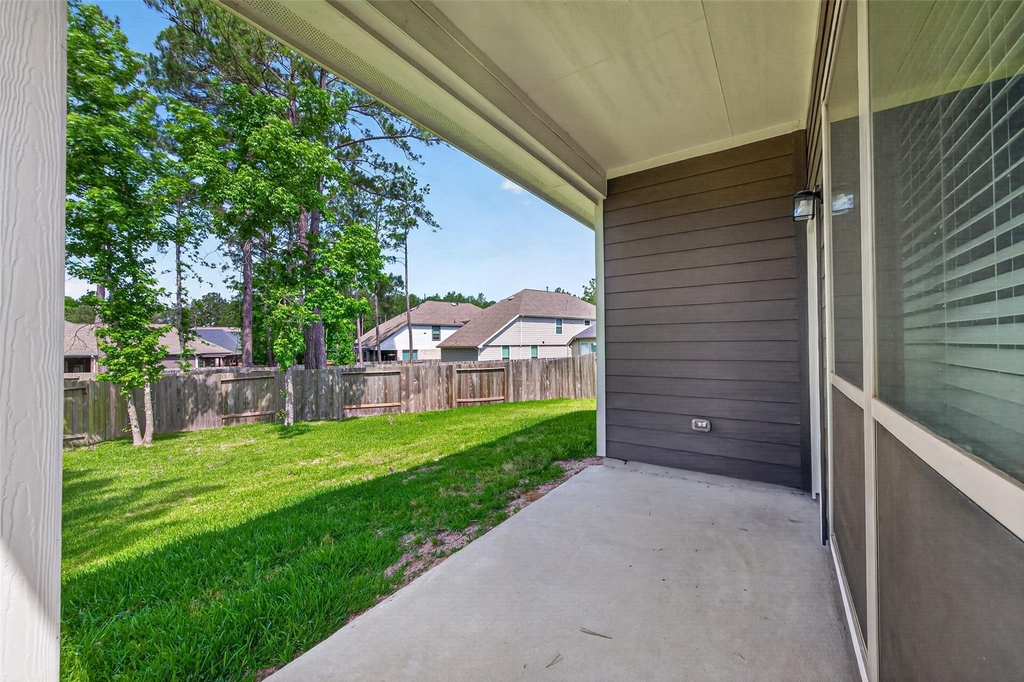 516 Shine Court - Photo 34