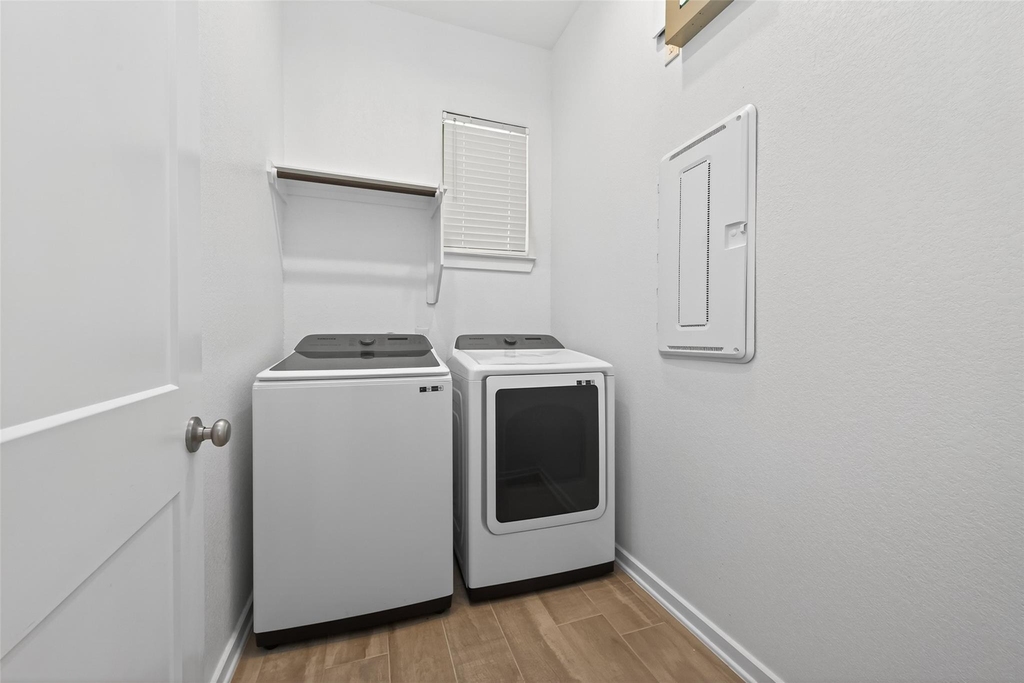 516 Shine Court - Photo 21