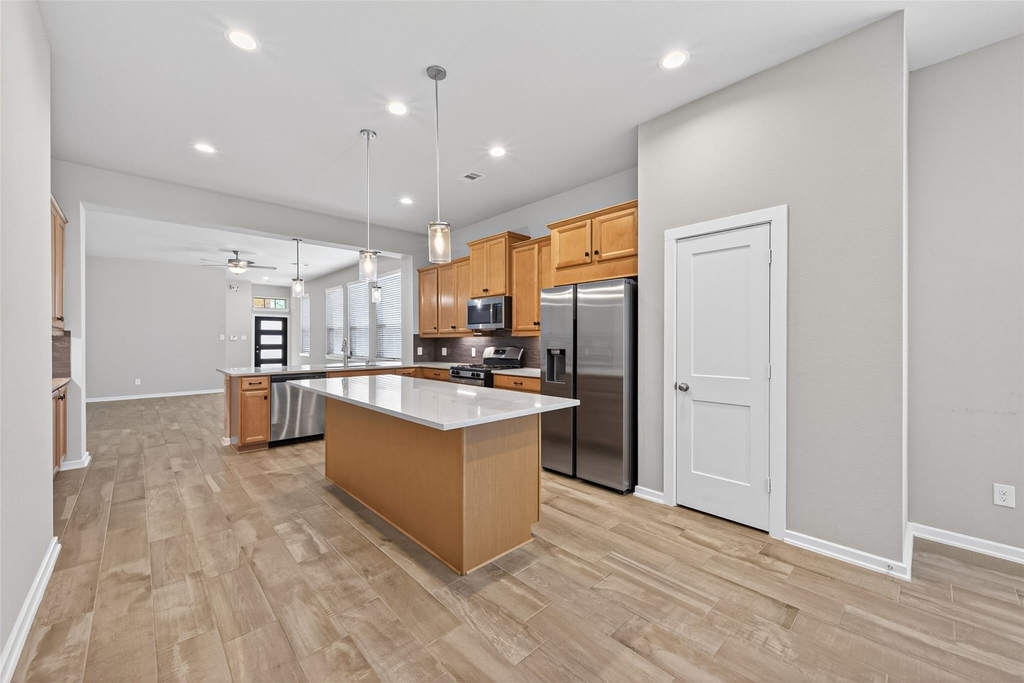 516 Shine Court - Photo 16