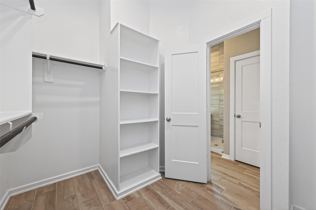 516 Shine Court - Photo 33