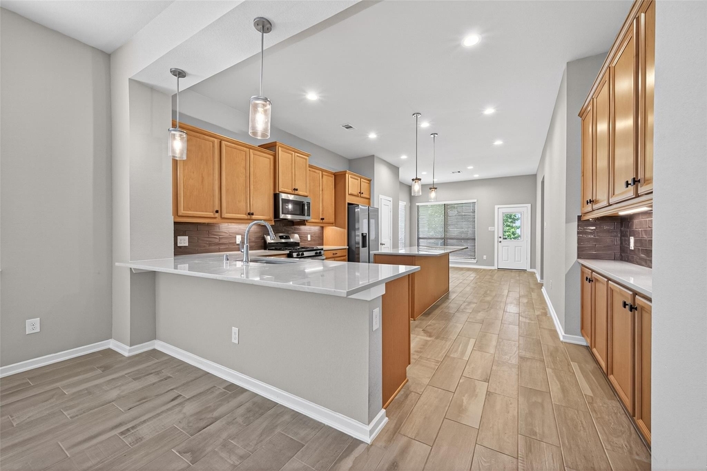 516 Shine Court - Photo 10
