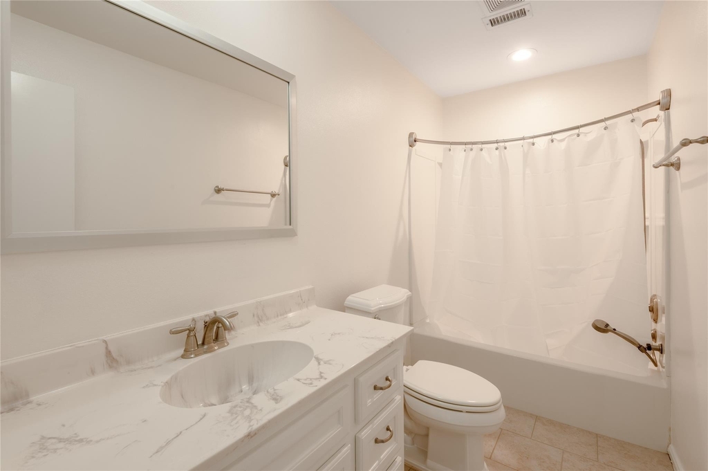 208 Waters Edge - Photo 15
