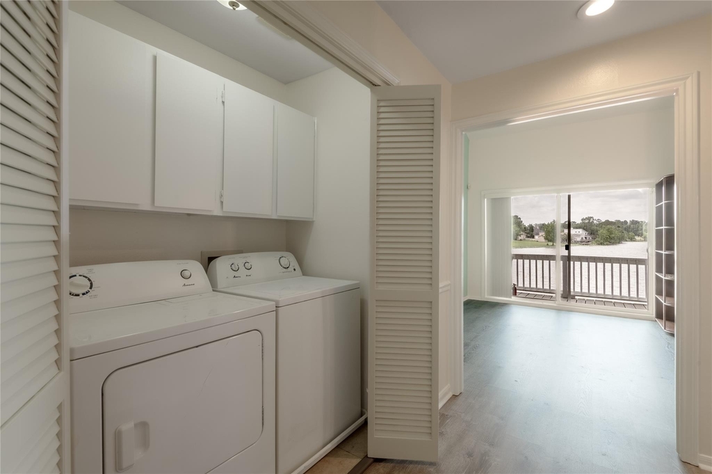 208 Waters Edge - Photo 16