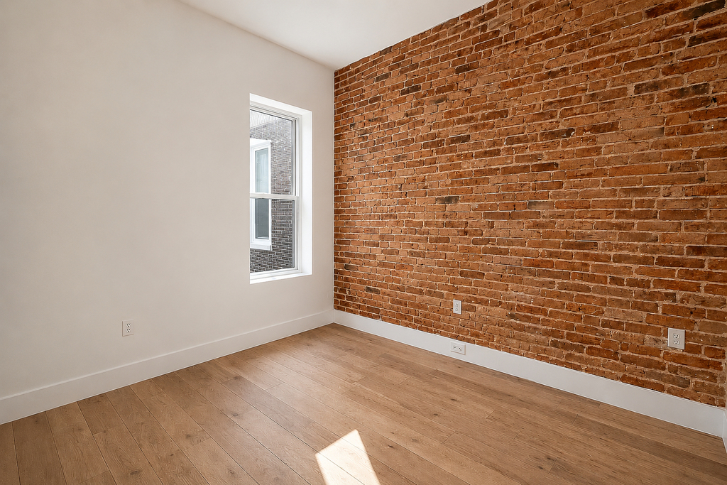 1582 DeKalb Ave - Photo 2