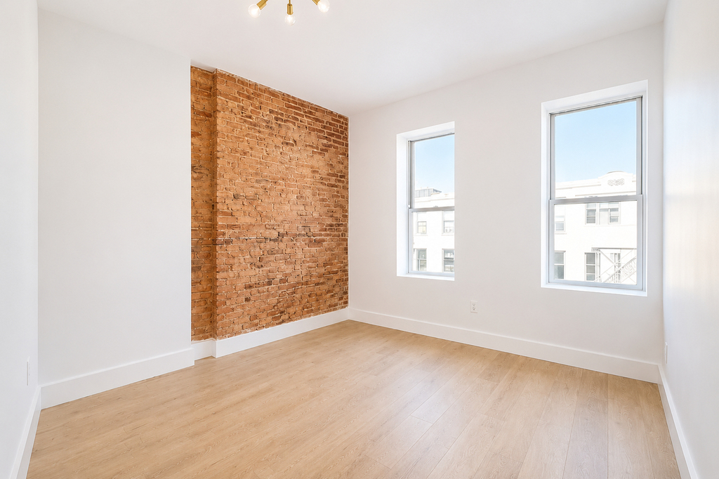 1582 DeKalb Ave - Photo 0