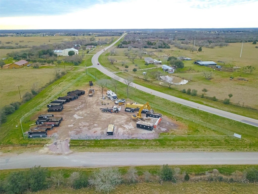 9655 Kerr Road - Photo 2