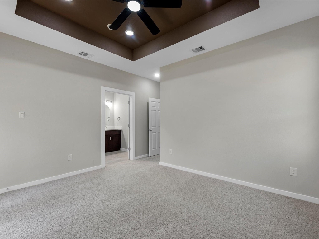 5201 Kenilwood Dr - Photo 13