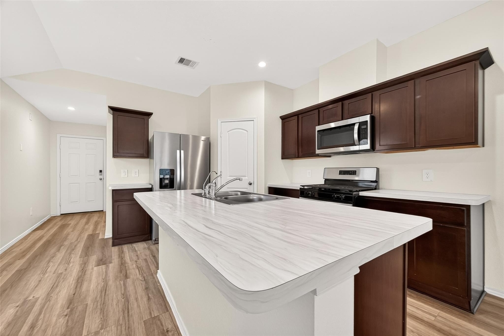 1710 Legacy Hills Drive - Photo 10