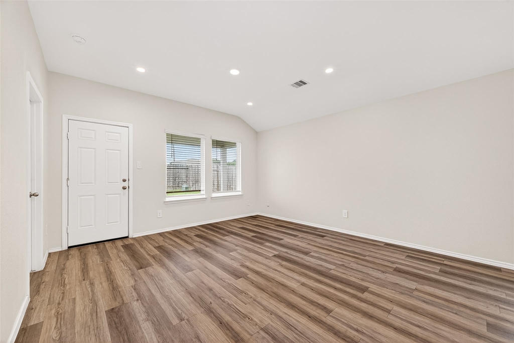 1710 Legacy Hills Drive - Photo 5
