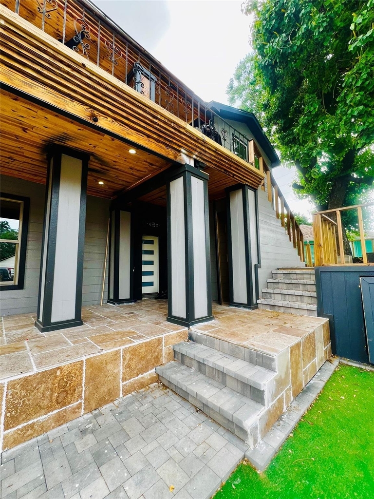 1713 Winter Street - Photo 0
