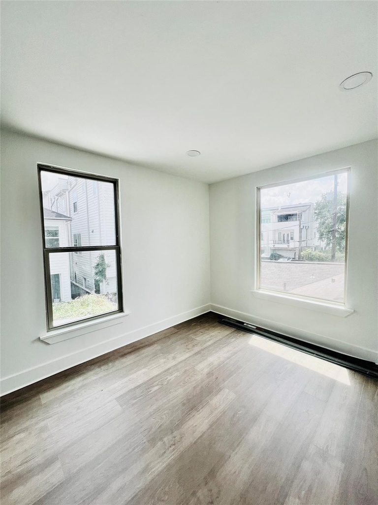 1713 Winter Street - Photo 9