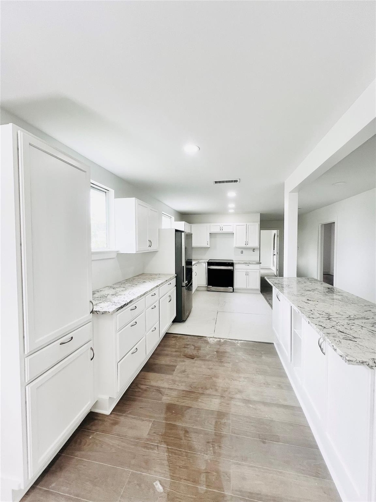 1713 Winter Street - Photo 4