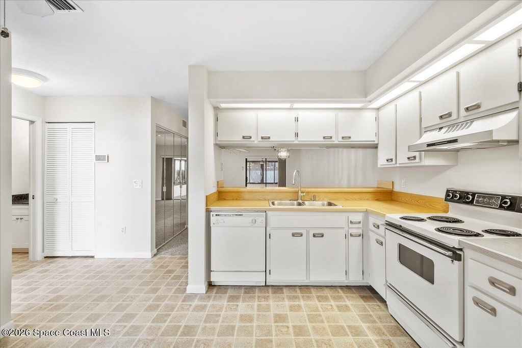 3333 Wind Surf Way S - Photo 7