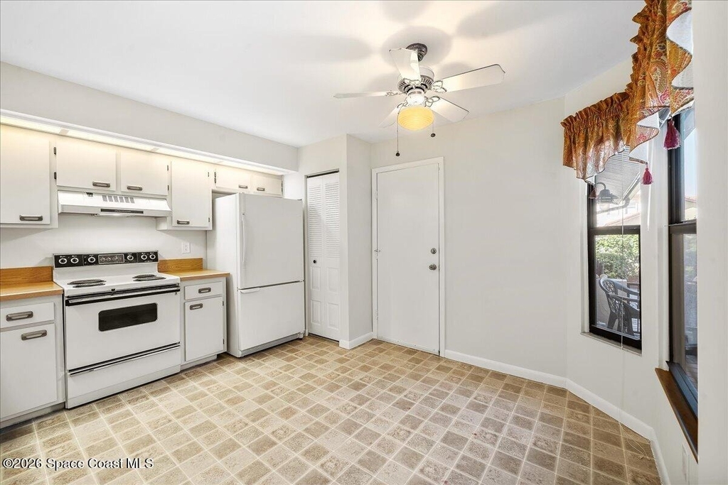 3333 Wind Surf Way S - Photo 8