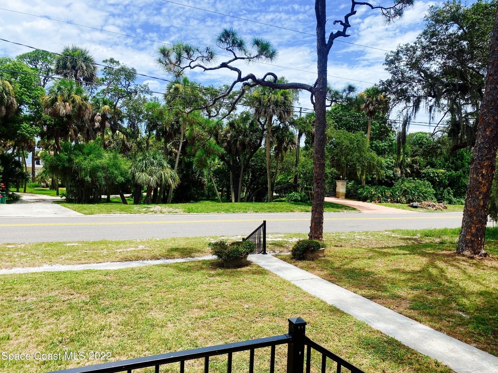 1868 Pineapple Avenue - Photo 9
