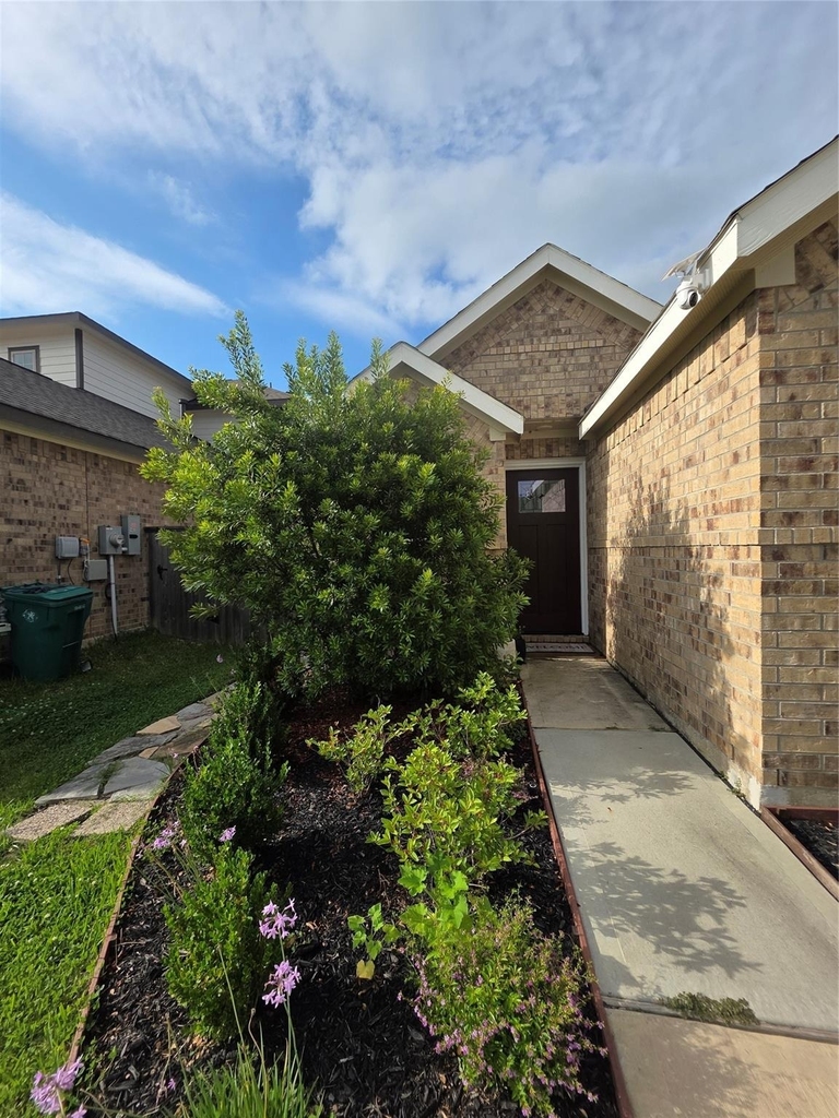 1942 Barrett Gables Drive - Photo 1