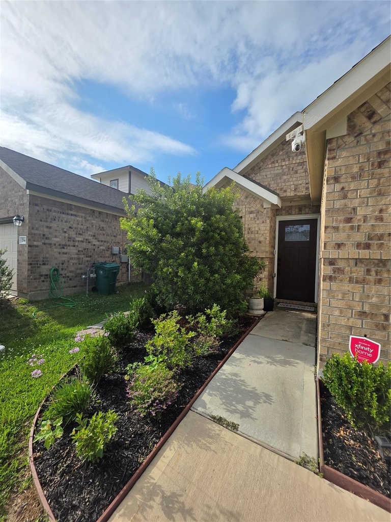 1942 Barrett Gables Drive - Photo 0