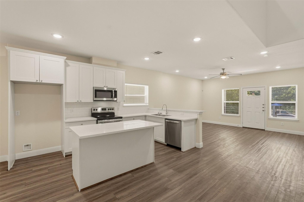 2218 Bringhurst Street - Photo 9