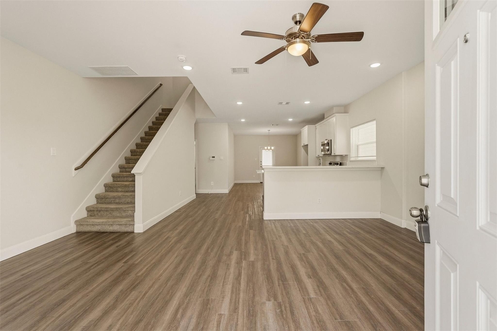 2218 Bringhurst Street - Photo 2