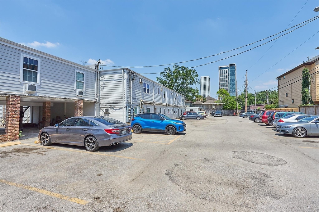 1423 Hawthorne - Photo 13