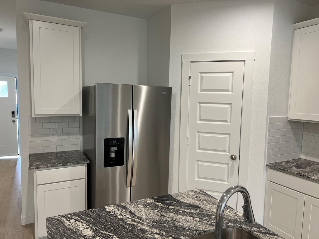 4906 Arvida Lane - Photo 2