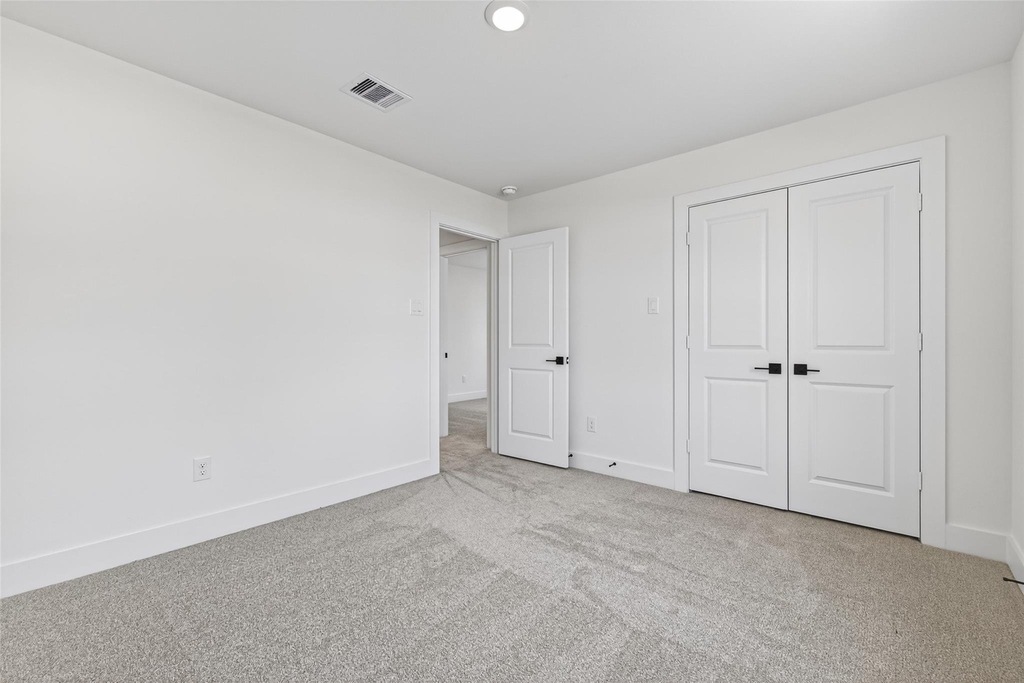 702 Sonfield Drive - Photo 44
