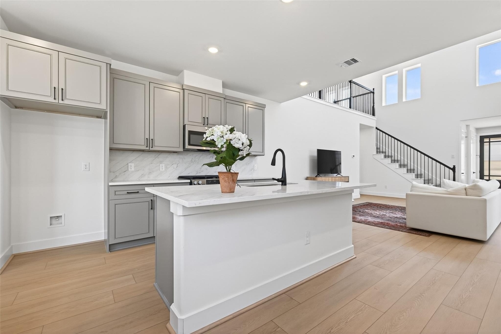 702 Sonfield Drive - Photo 18
