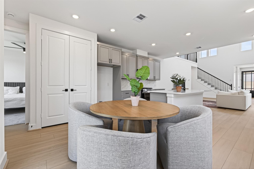 702 Sonfield Drive - Photo 21