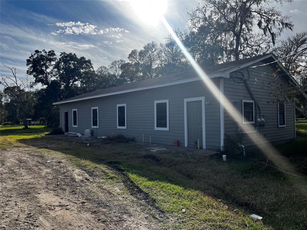 141 County Road 725 - Photo 1