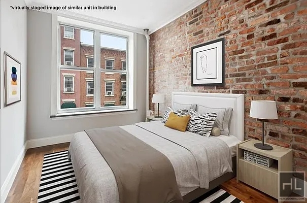 Mulberry Street - Photo 0
