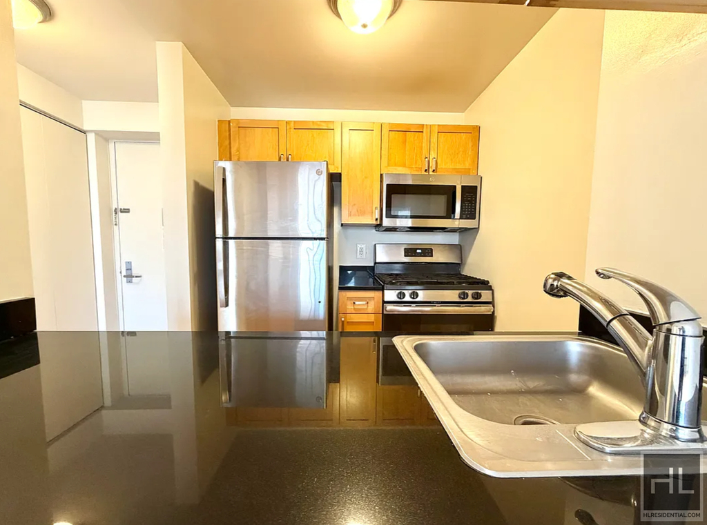 West 96th Street - Photo 1
