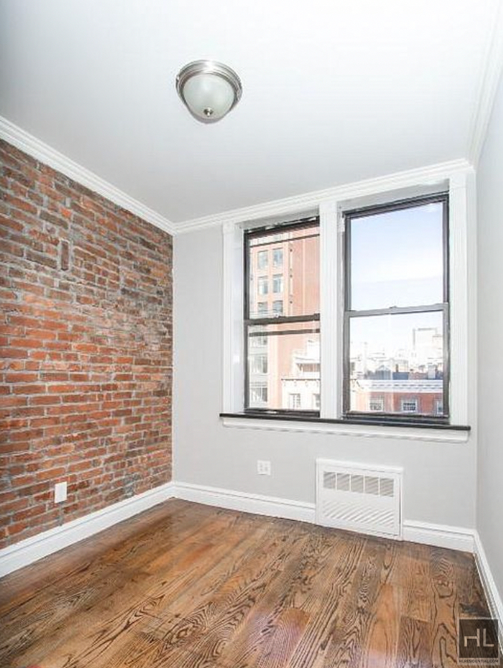 West 14th Street - Photo 3