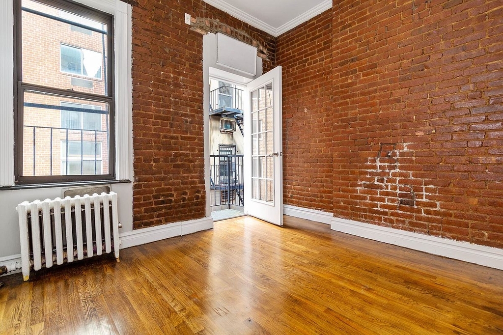 East 23rd Street - Photo 3