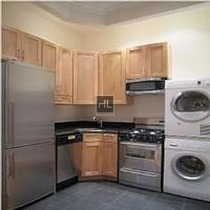 West 14th Street - Photo 1