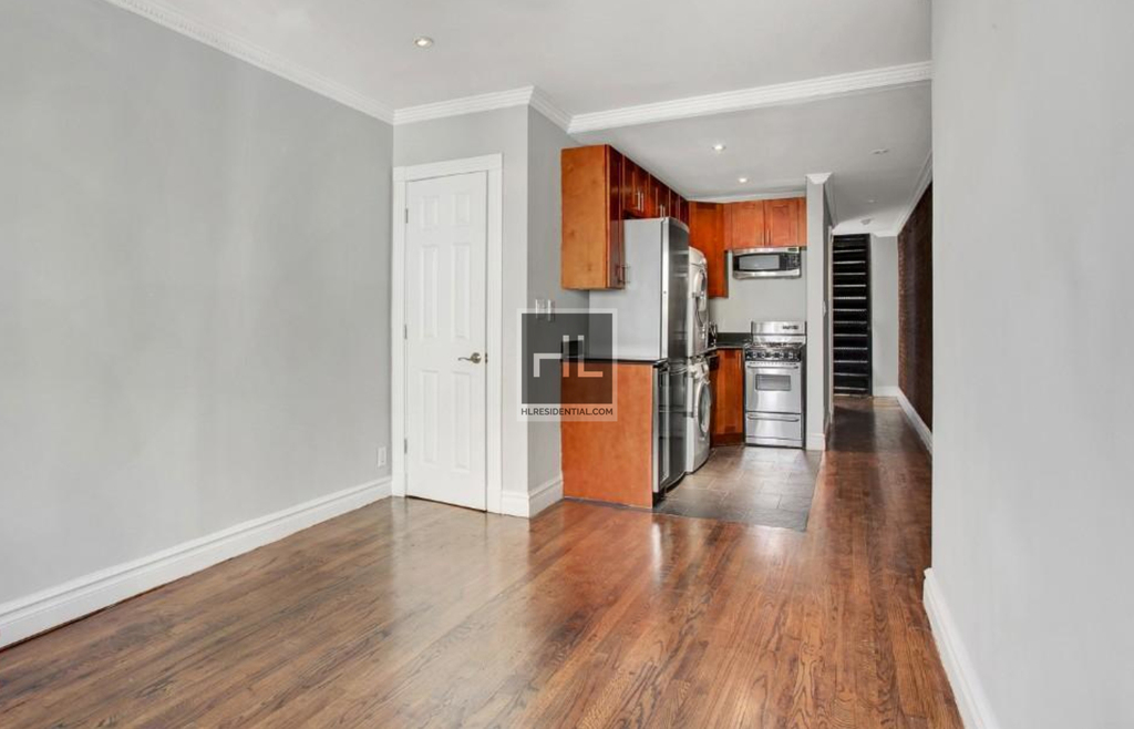 E 12th St. - Photo 2