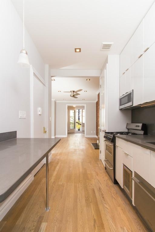 East 7th Street - Photo 1