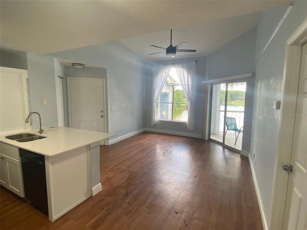 2612 Grassy Point Drive - Photo 5