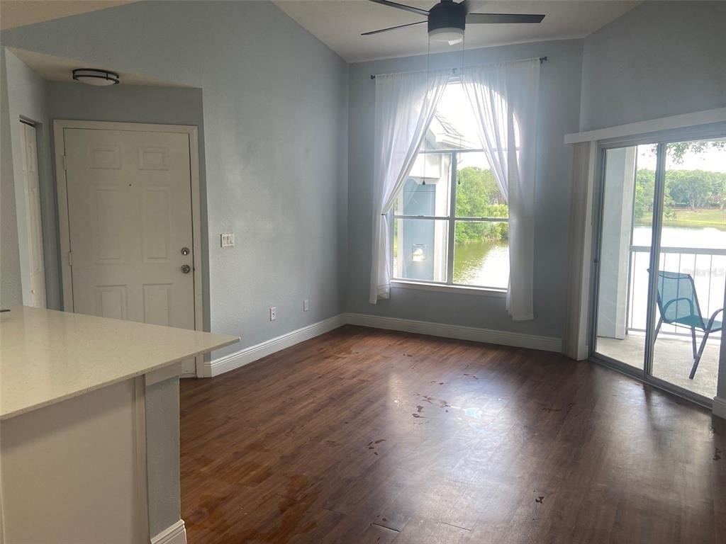 2612 Grassy Point Drive - Photo 4
