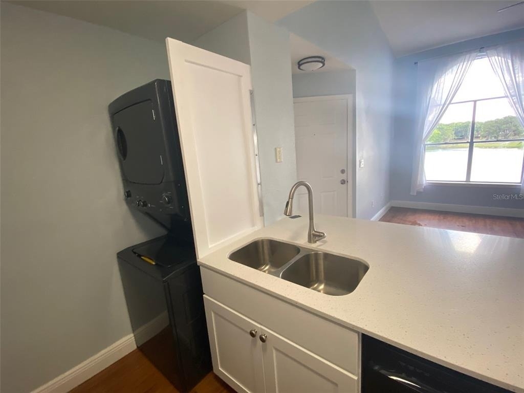 2612 Grassy Point Drive - Photo 9