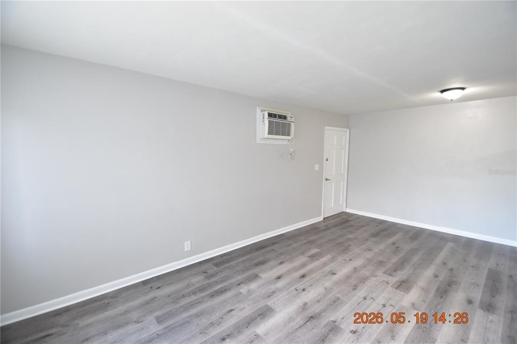 302 Danube Avenue - Photo 2