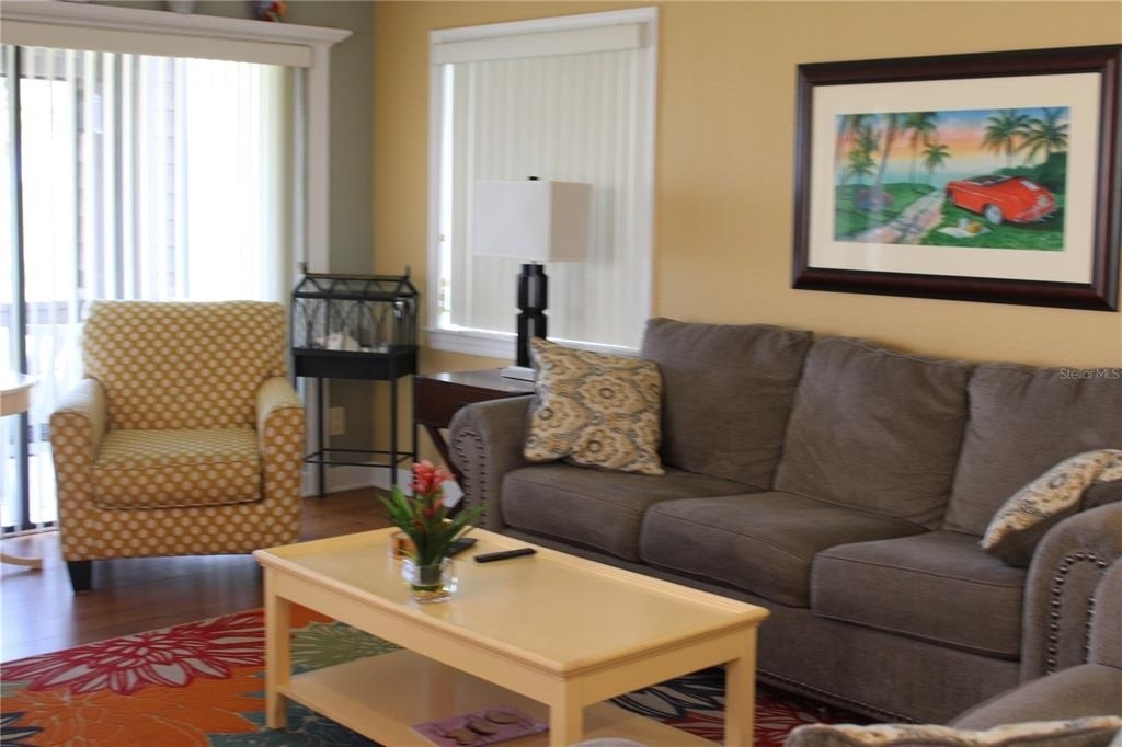 335 Windrush Loop - Photo 4