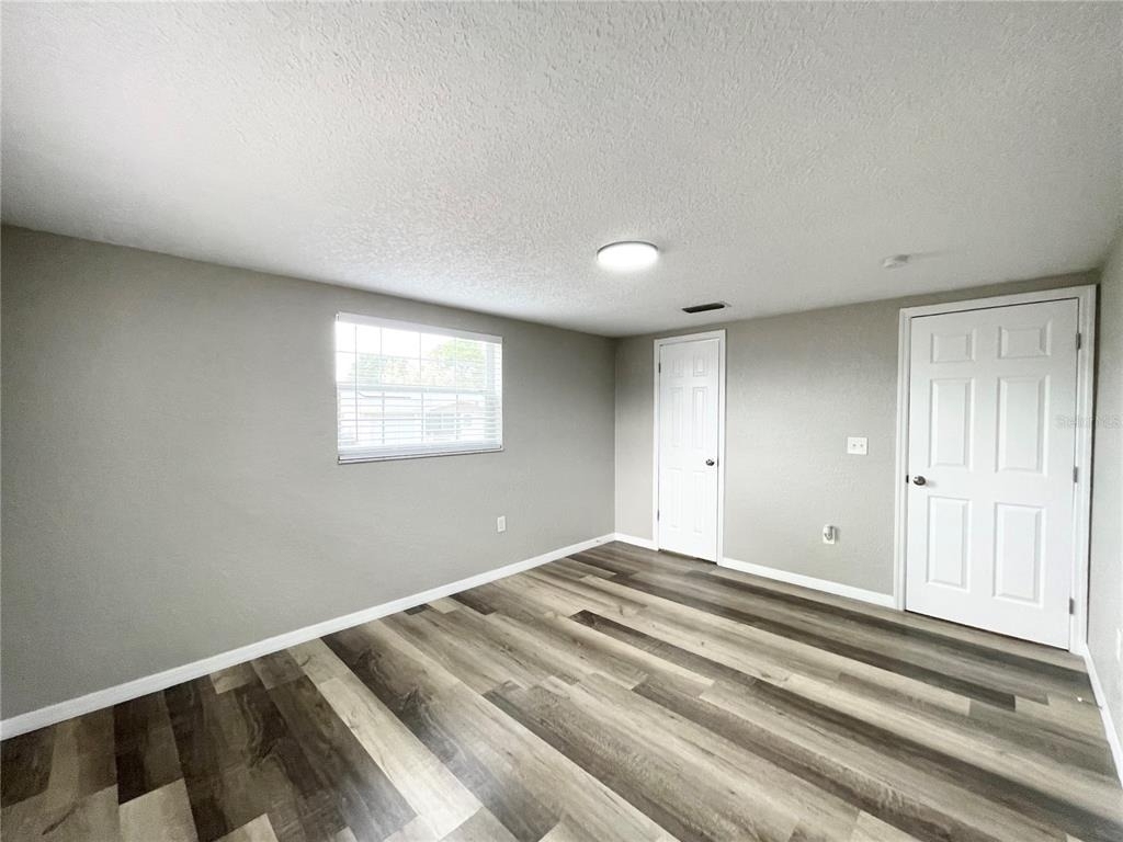 11241 Yewtree Avenue - Photo 22