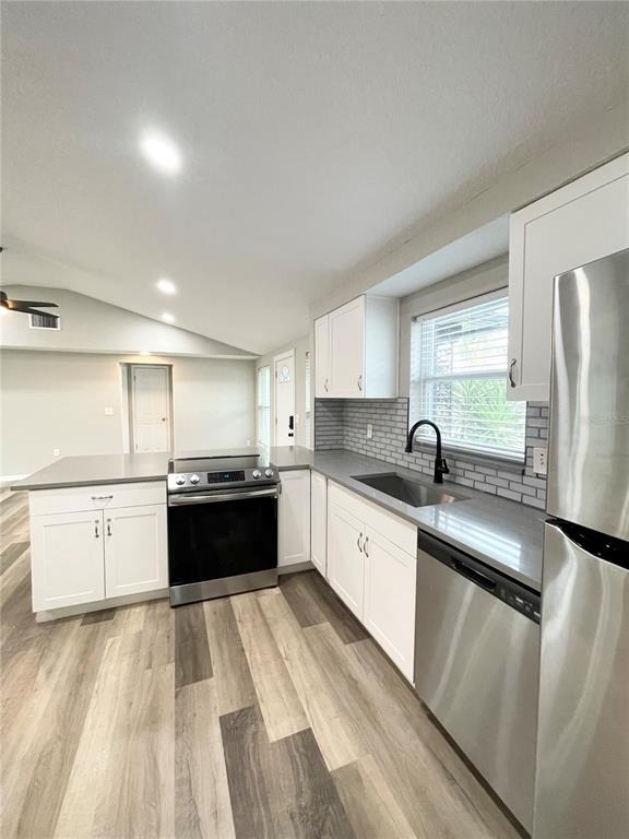 11241 Yewtree Avenue - Photo 7