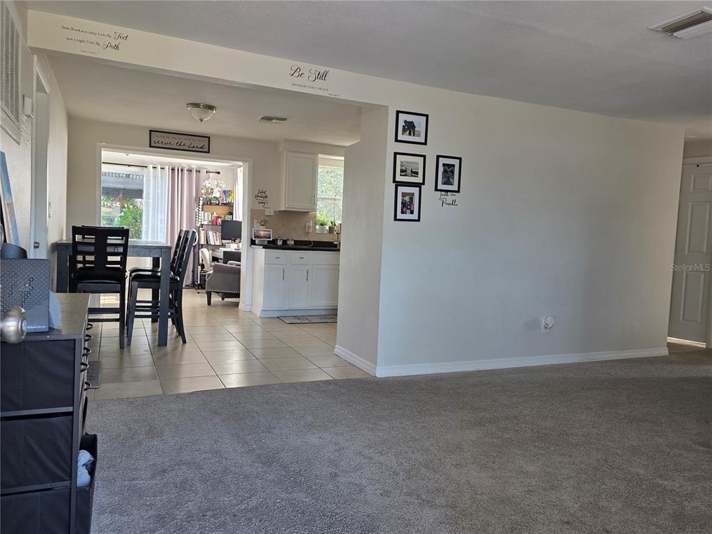 4823 Longwood Avenue - Photo 4