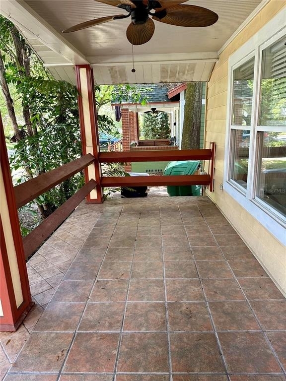 1209 E Comanche Avenue - Photo 3