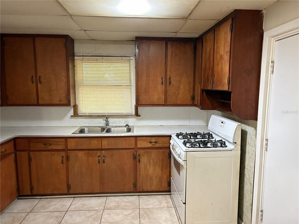 707 New York Drive - Photo 1