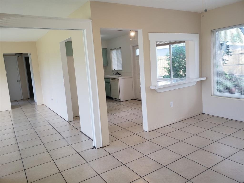 7475 19th Avenue N - Photo 6