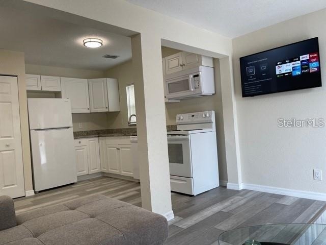 3419 W Saint John Street - Photo 5
