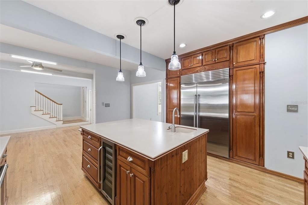 555 18th Avenue Ne - Photo 8